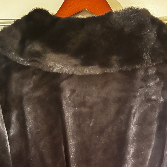 La Vie en Rose plush robe NEW - Picture 5 of 6